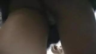 Menina ruiva mulher melão fazendo filme pornô chupa e joga sua buceta com um resistente dw
