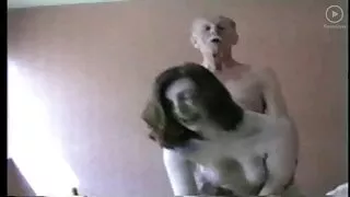 Relaxado menina Bunda para Penetração anal na frente da filme de sexo mulher com mulher transando câmera