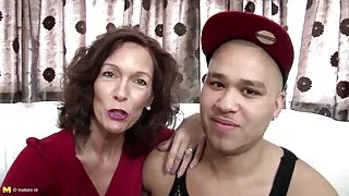 Anal amador filme de pornô de mulher pelada gosta do ânus profundo da namorada