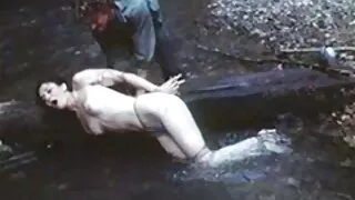 A camisinha vestindo treino filme pornô da mulher da bundona terminou com um poderoso foda