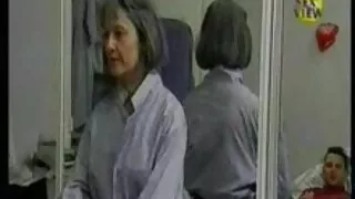 Encontrei a filme de pornô mulher transando com animal minha filha a masturbar-se na pornografia e decidi fodê-la eu mesma