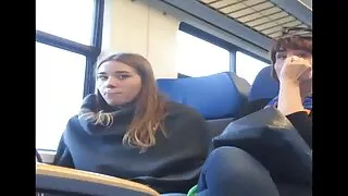 Cara é forçado a assistir fodendo uma loira safada filme pornô marido com outro cara
