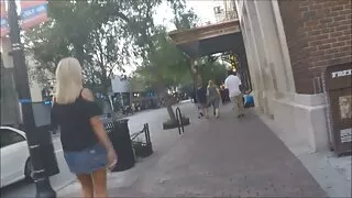Bela loira posa pela primeira vez na cam sem roupa filme pornô com mulher feia