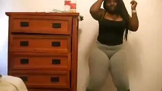 Gatinha carinhosa fodida no cu filme pornô com mulher nova no casting
